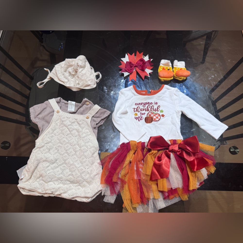 Assorted Girls Sets Sz 3 - 6 mo